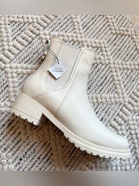 Cole Haan Camea Waterproof Chelsea Boots Ivory Leather Women’s 9.5 NWT